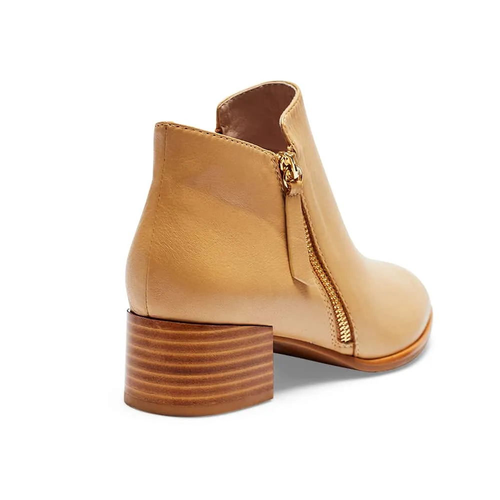 Aaron Boot in Camel Leather