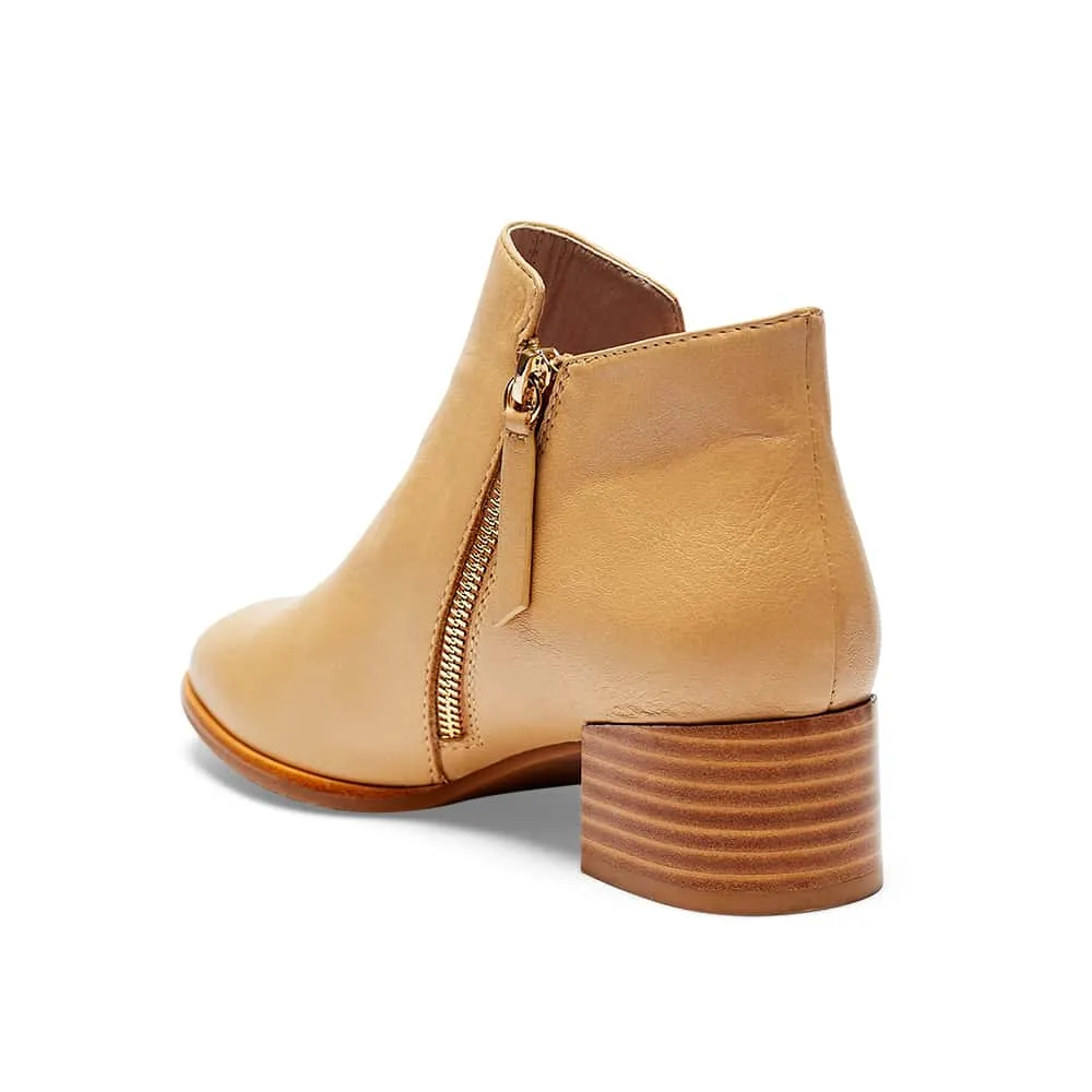 Aaron Boot in Camel Leather