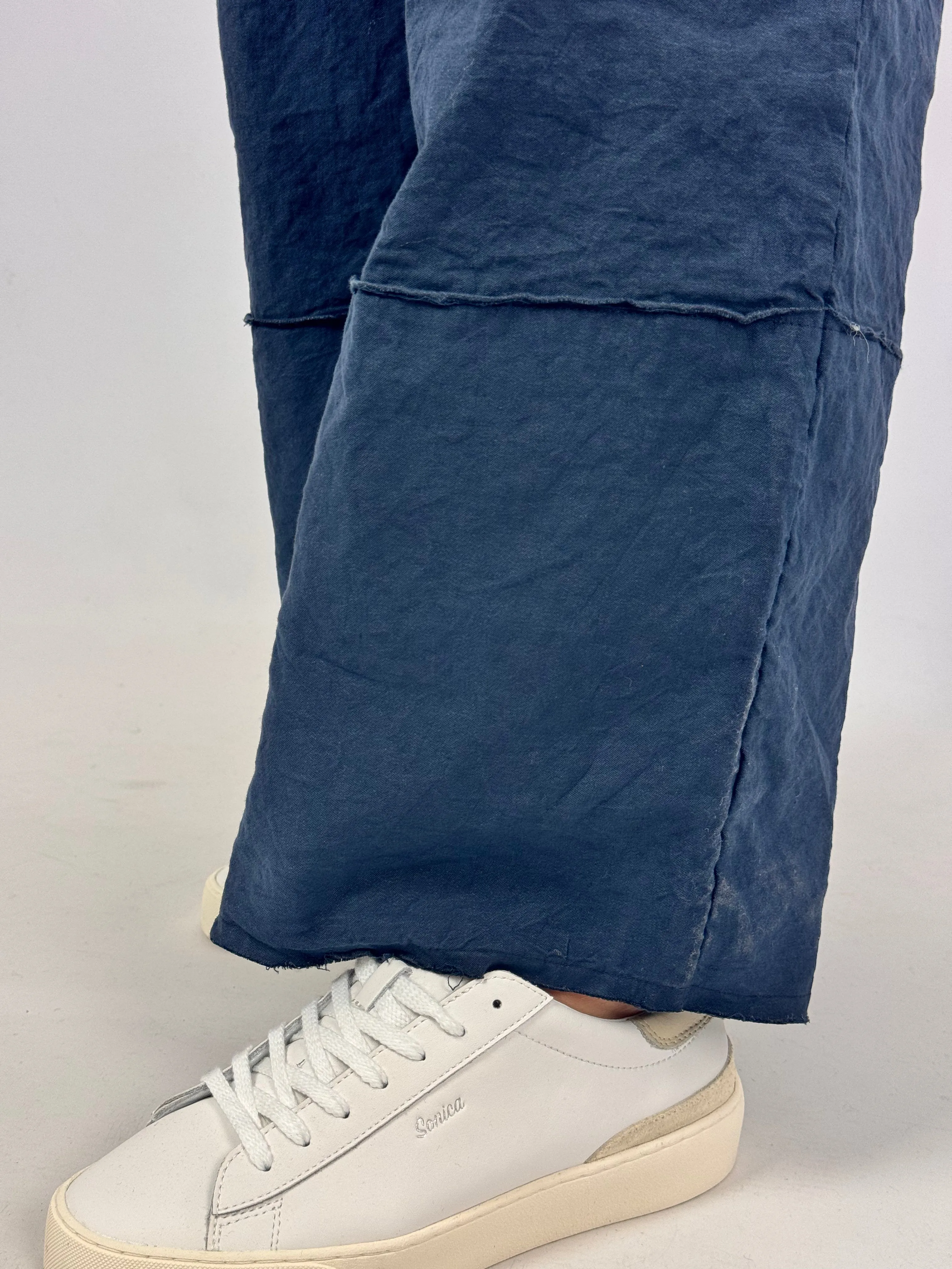 Aequamente 106 Trousers Abisso
