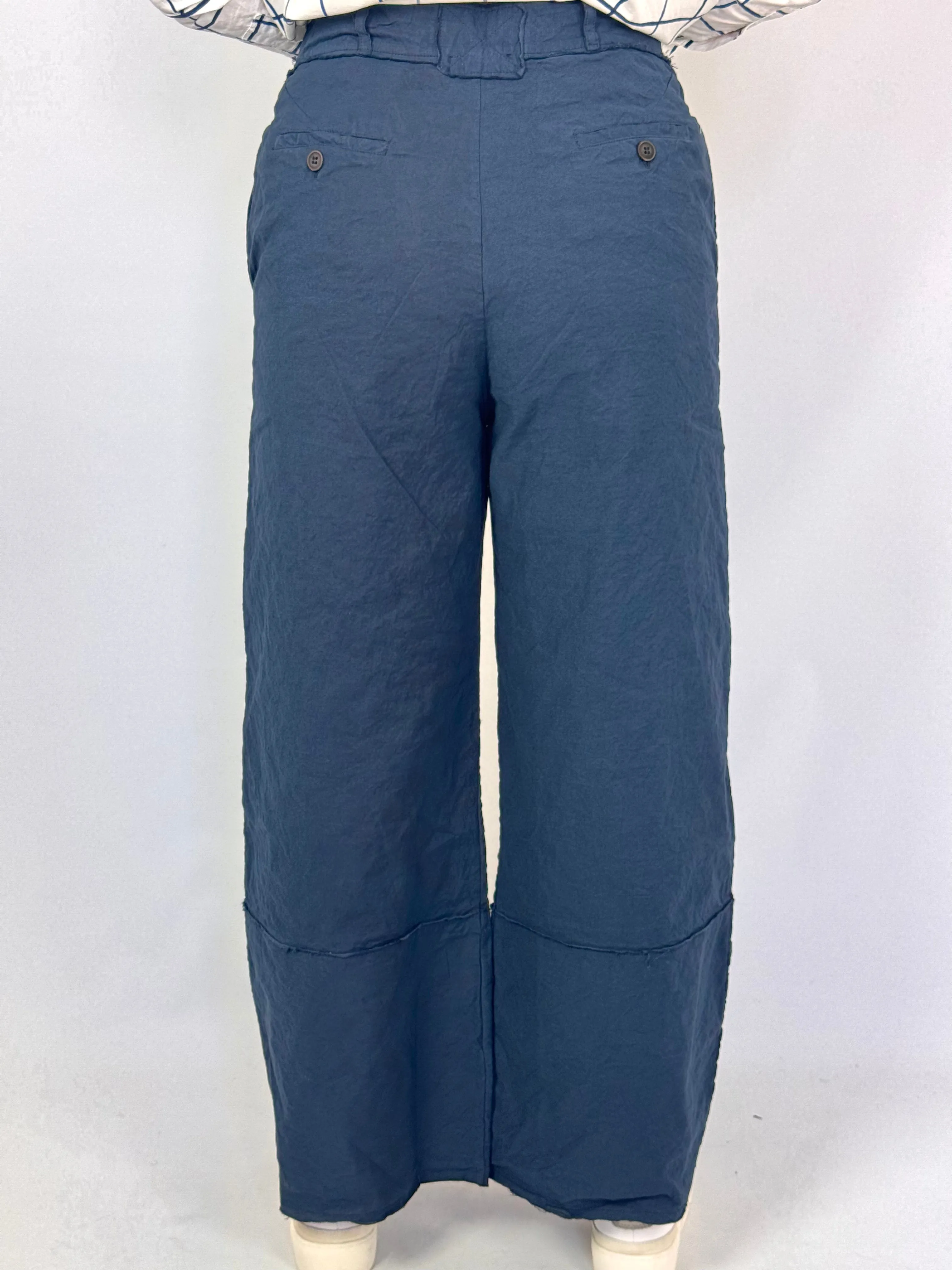 Aequamente 106 Trousers Abisso