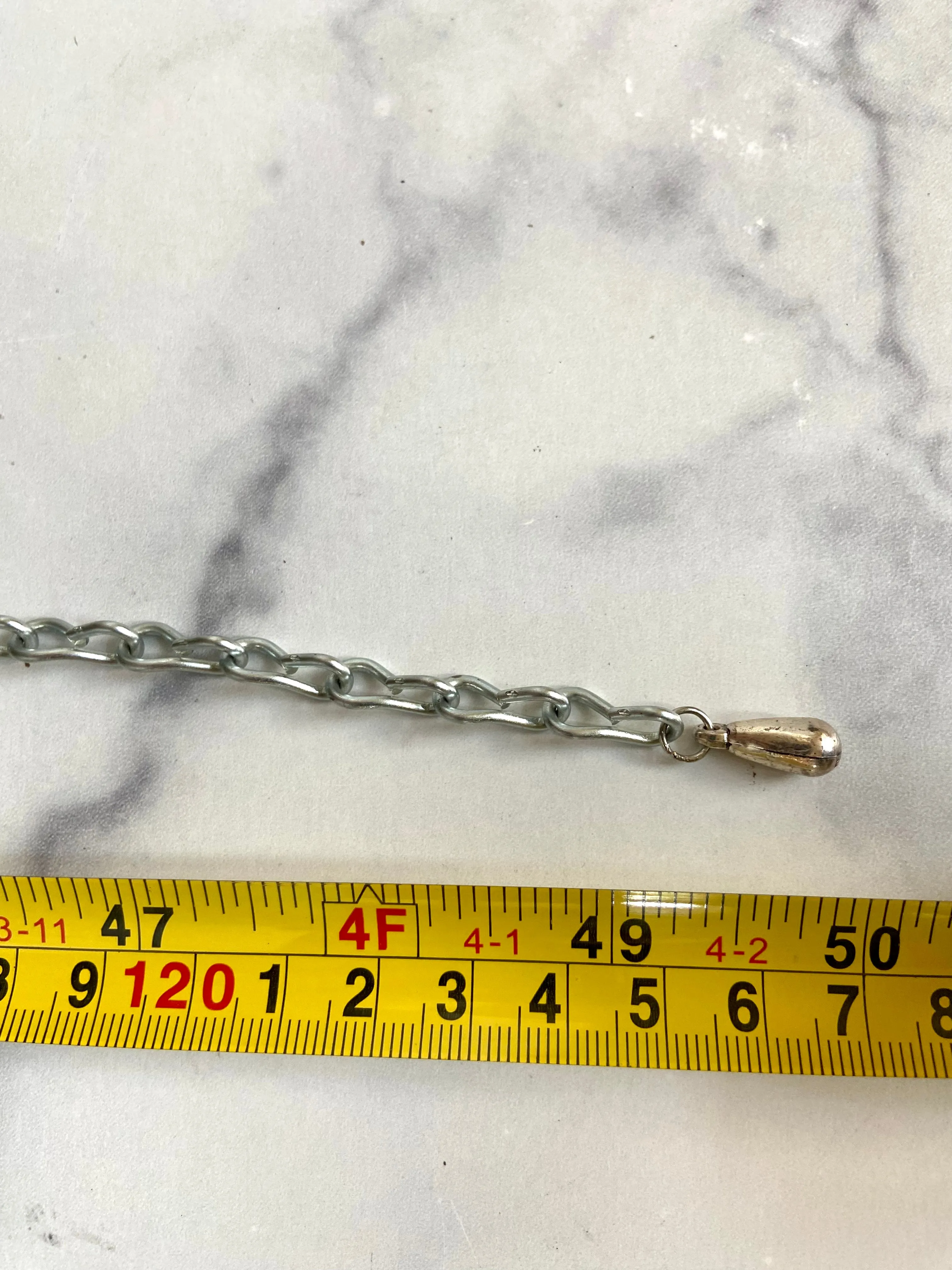 Little bit roundy rectangle chain belt