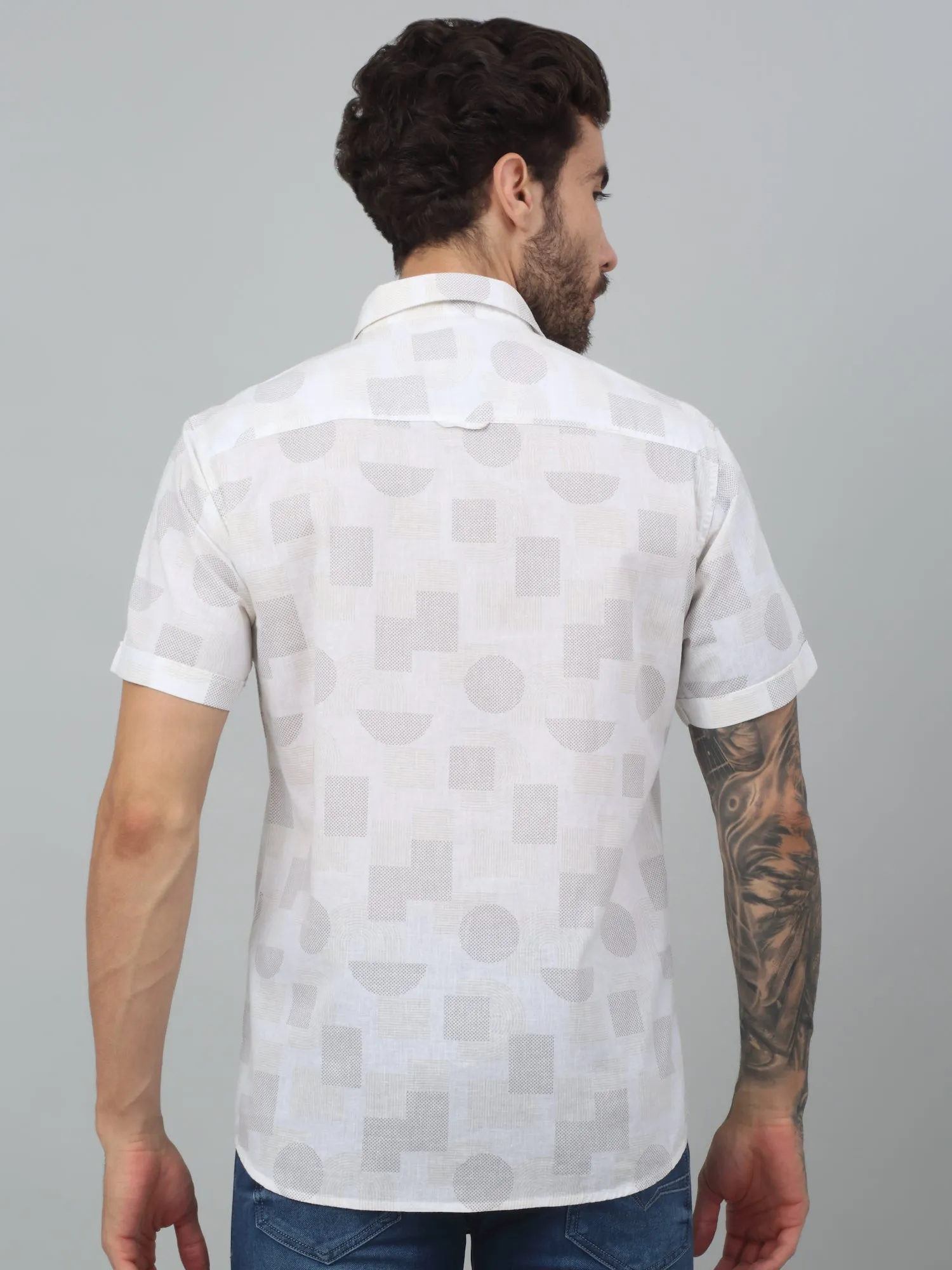 Men's Cream Casual Geometric Print Half sleeve Shirt