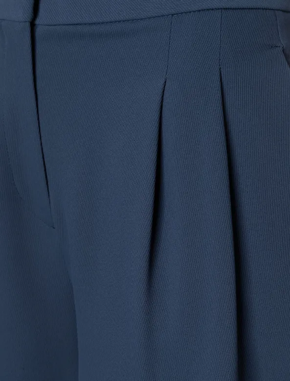 MORE AND MORE<BR>
Wide Trousers<BR>
Estate Blue<BR>