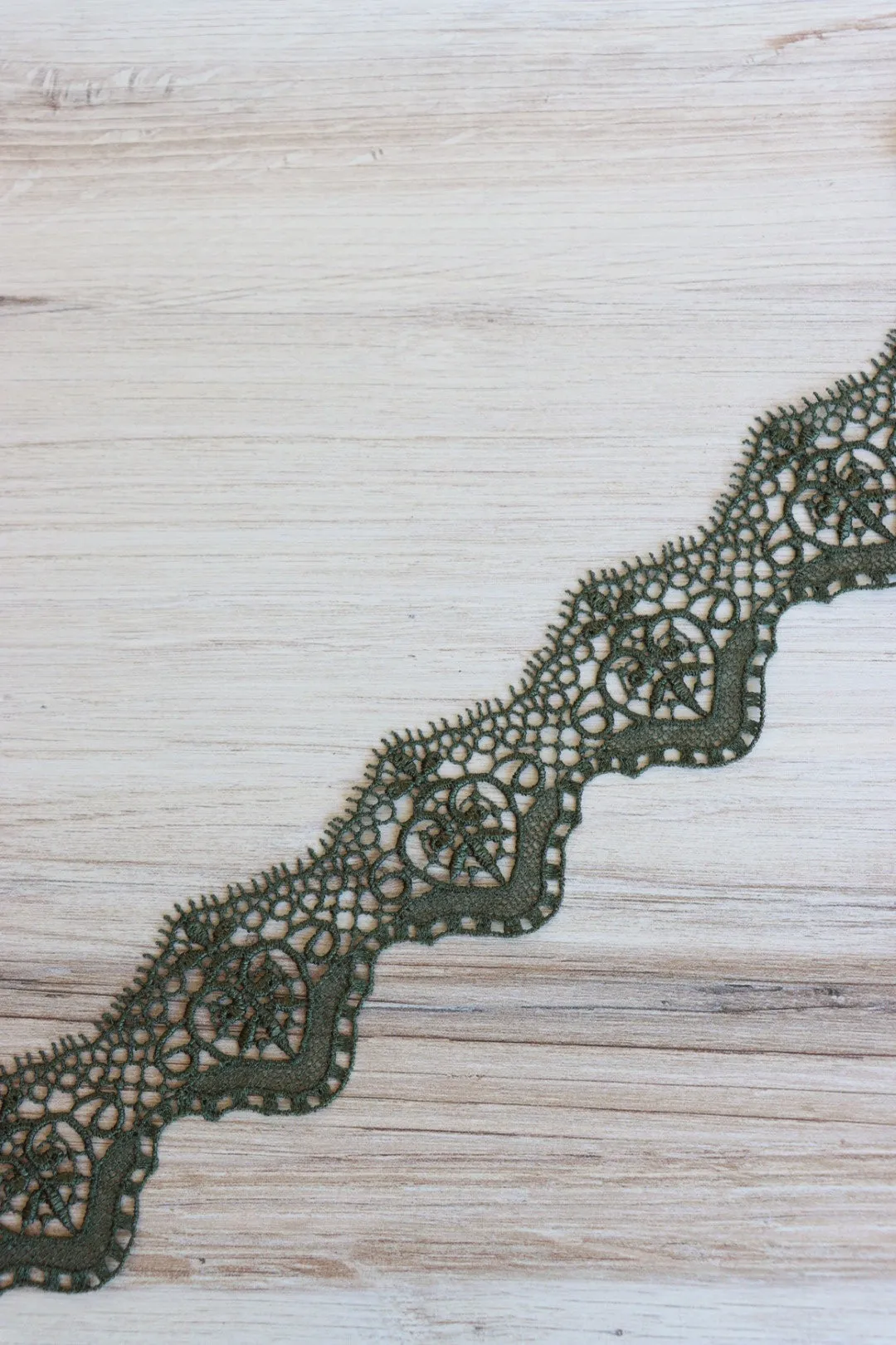 Olive 2" Wide Venice Trim