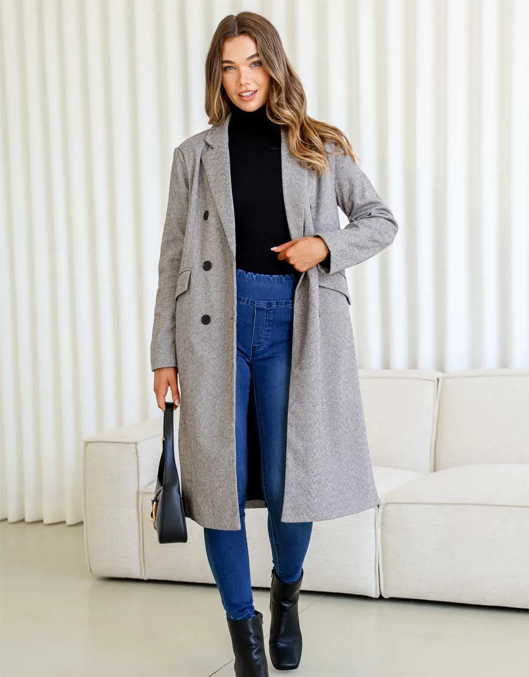 Waldorf Herringbone Double Breasted Coat - Black Herringbone